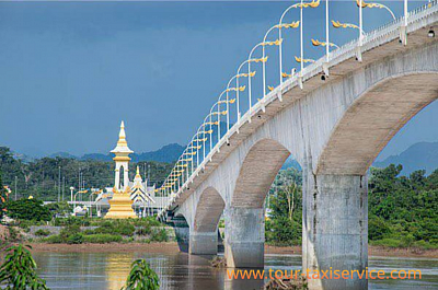 Taxi to Nakhon Phanom